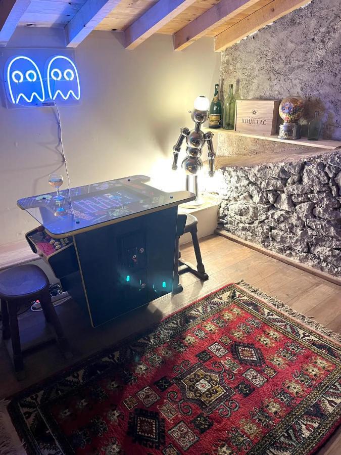 La Maison De Mama C: Charming French Village Home Sainte-Colombe-sur-lʼHers エクステリア 写真